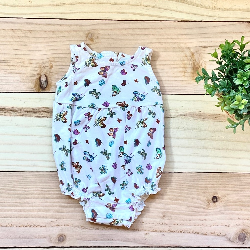 🌻$3 BUNDLE DEAL🌻Old Navy’s Butterfly Onsie